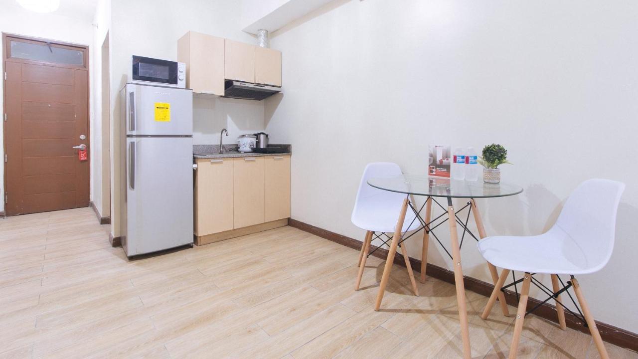 Reddoorz Plus @ Cuarto Verde Staycation Las Piñas Eksteriør bilde
