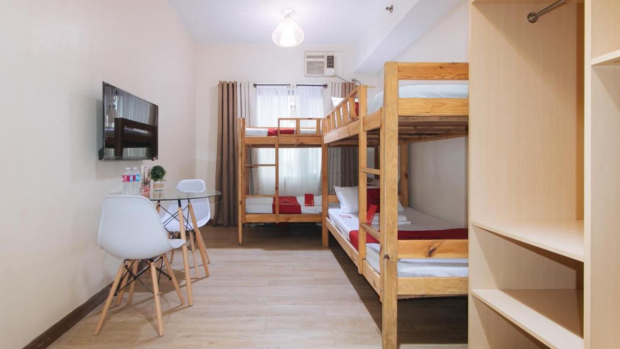 Reddoorz Plus @ Cuarto Verde Staycation Las Piñas Eksteriør bilde