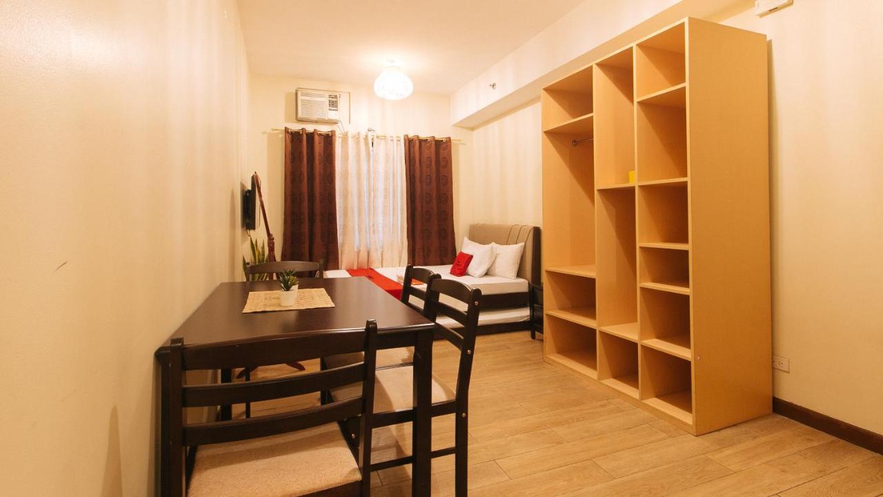 Reddoorz Plus @ Cuarto Verde Staycation Las Piñas Eksteriør bilde